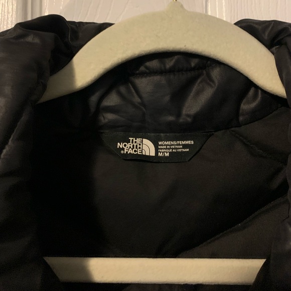 COPY - Womens medium north face puffer vest - Picture 3 of 4